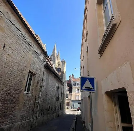 - Saint-blaise * Καν